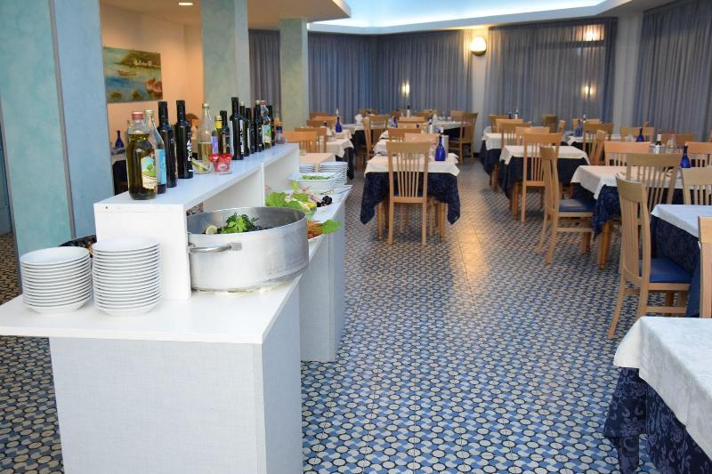 Hotel Petite Fleur Alba Adriatica Exterior photo