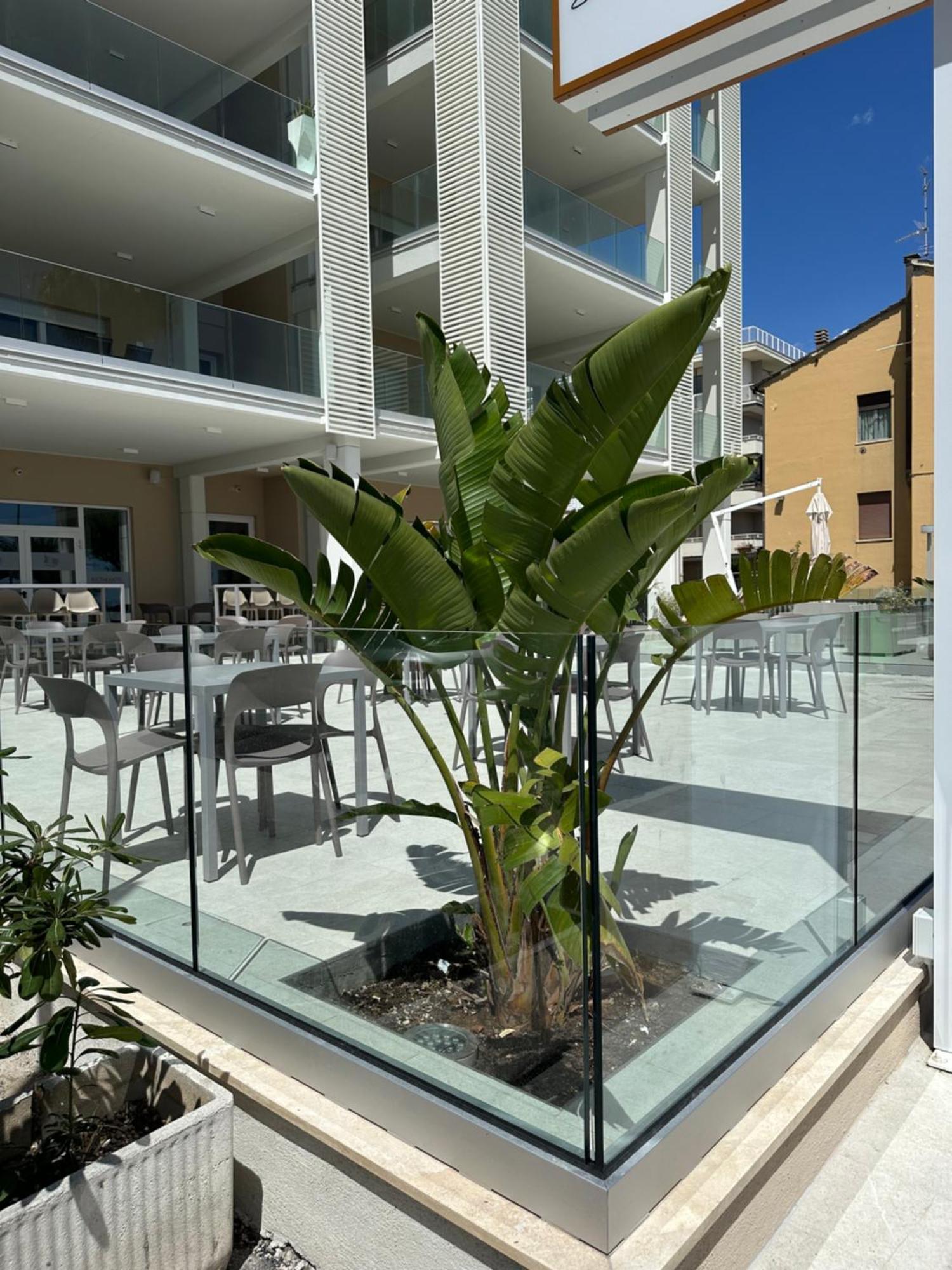 Hotel Petite Fleur Alba Adriatica Exterior photo